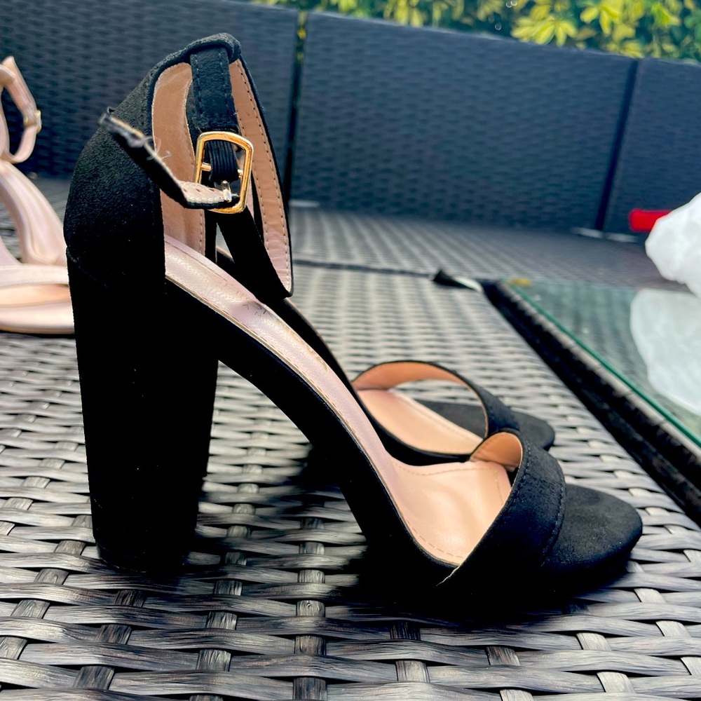 Block Heels - Picture 2 of 2